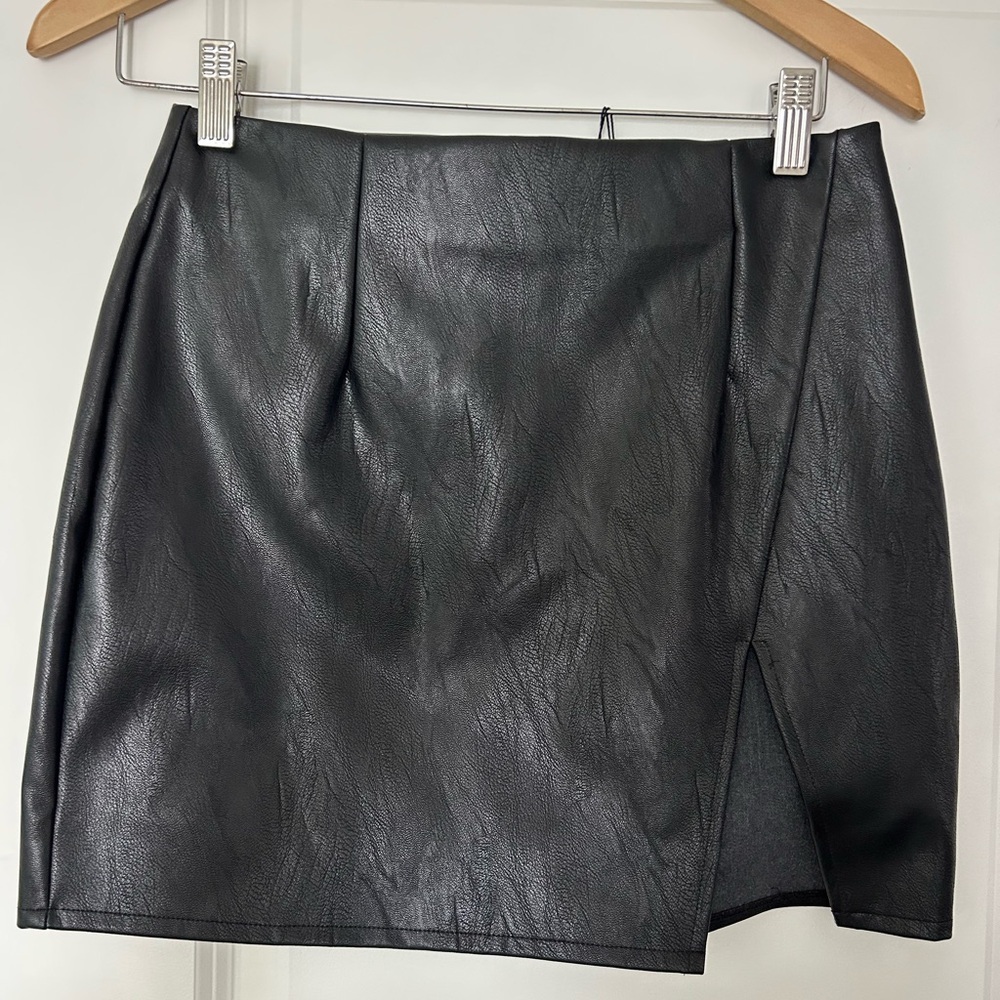 Superdown Black Faux Leather Mini Skirt